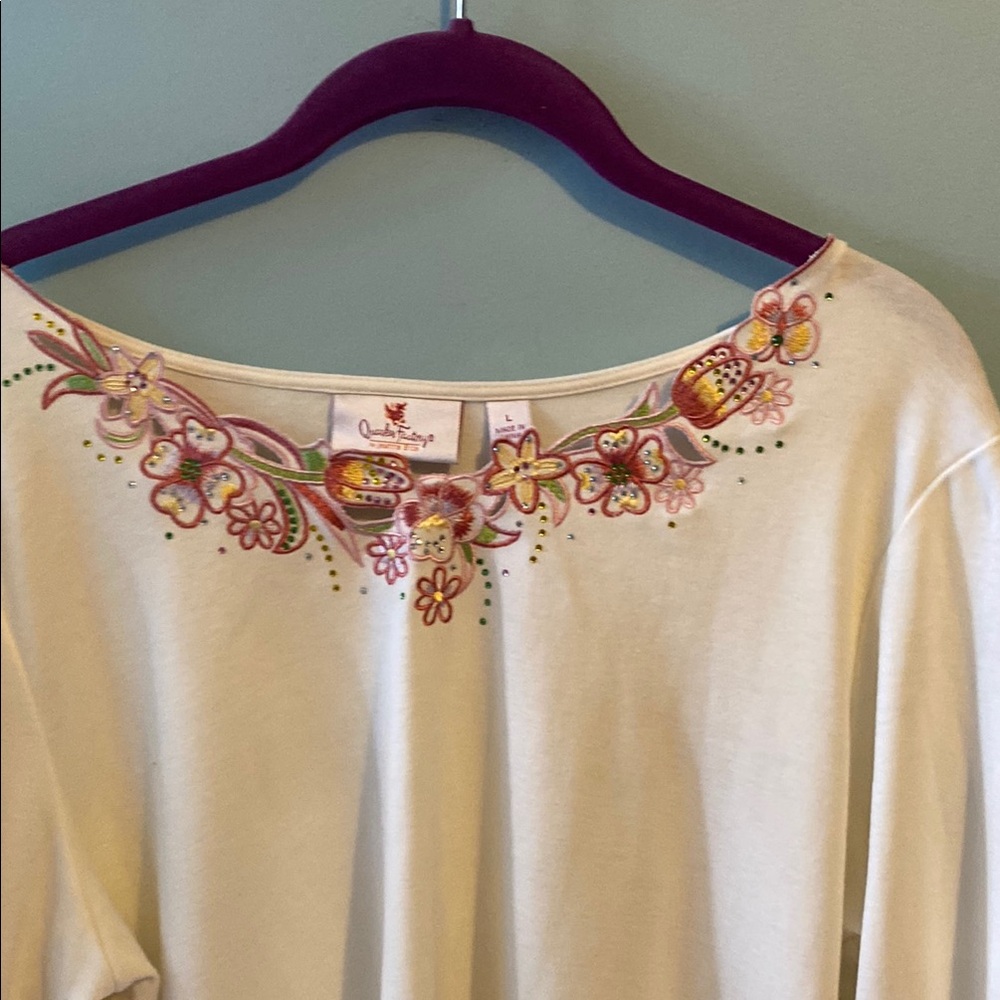 Quacker Factory Cream Embellished 3/4 Sleeve Blouse